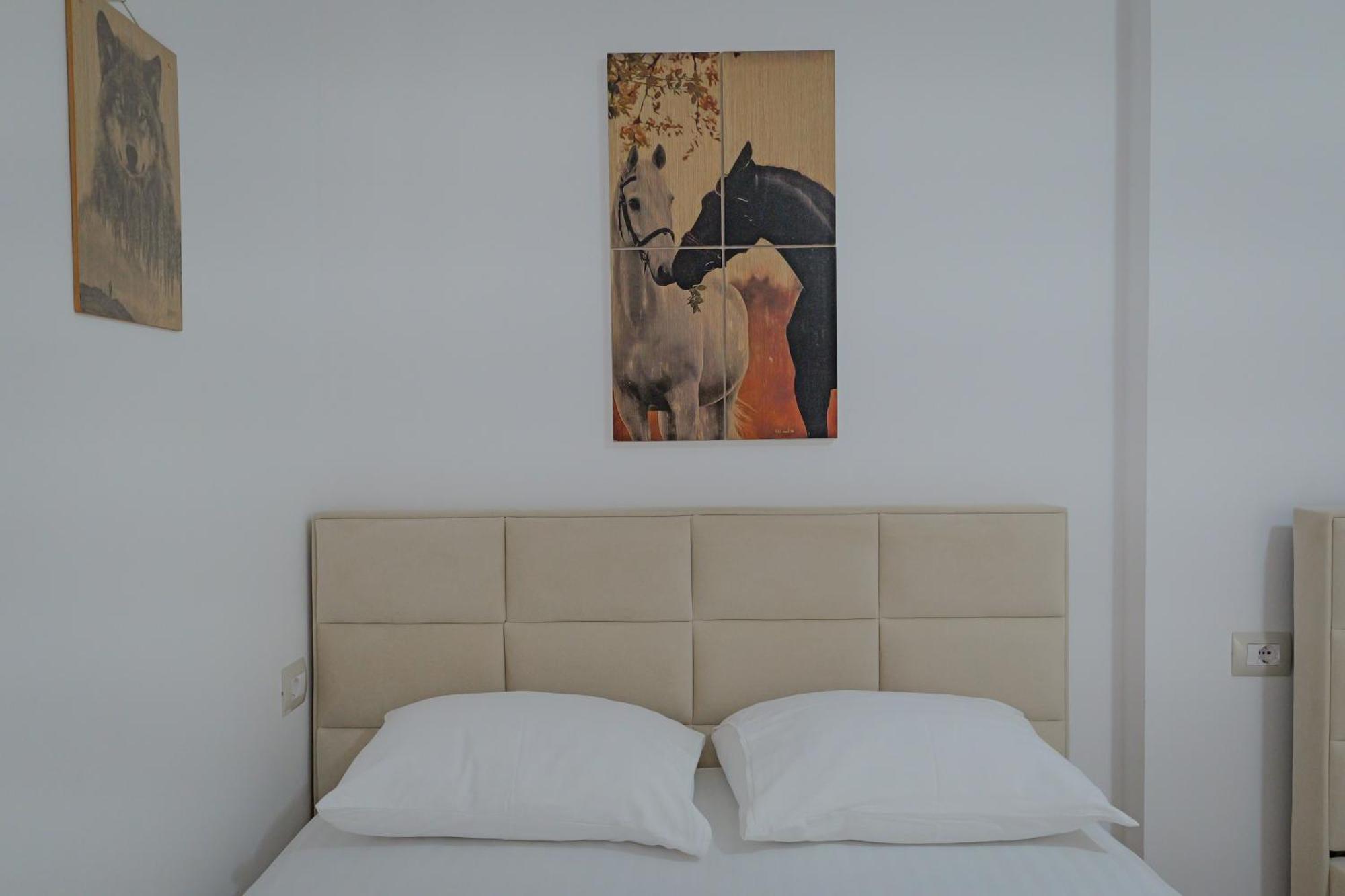 Hotel Veliaj Ksamil Exteriér fotografie