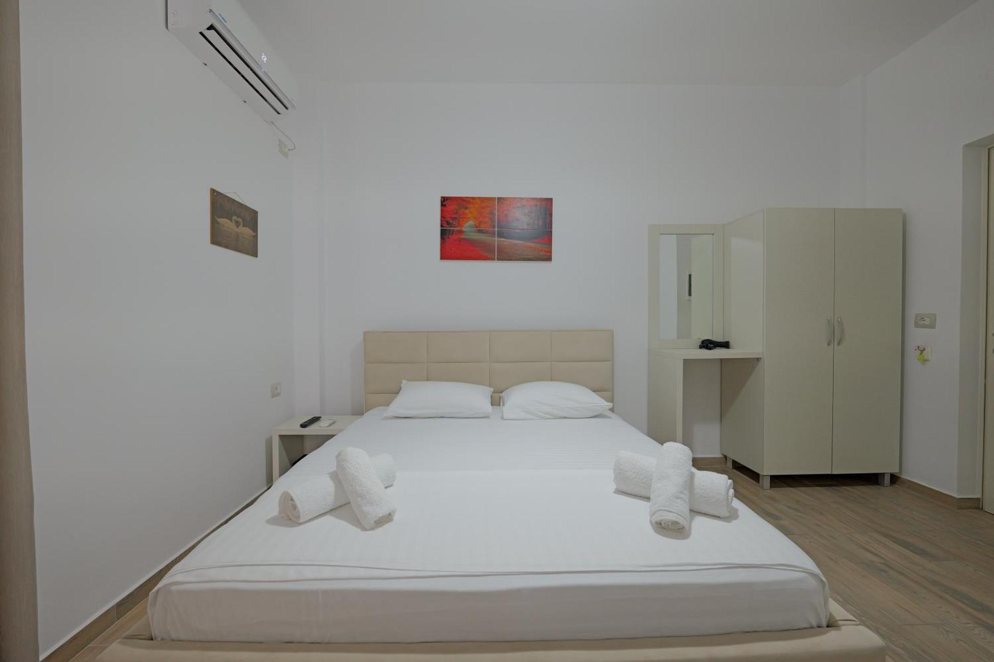 Hotel Veliaj Ksamil Exteriér fotografie